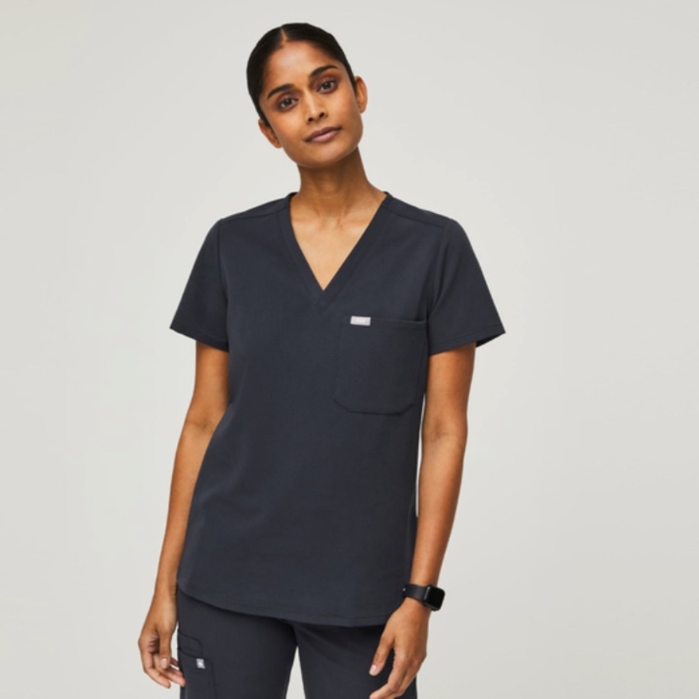 Figs Catarina One-Pocket Scrub Top Night Sky